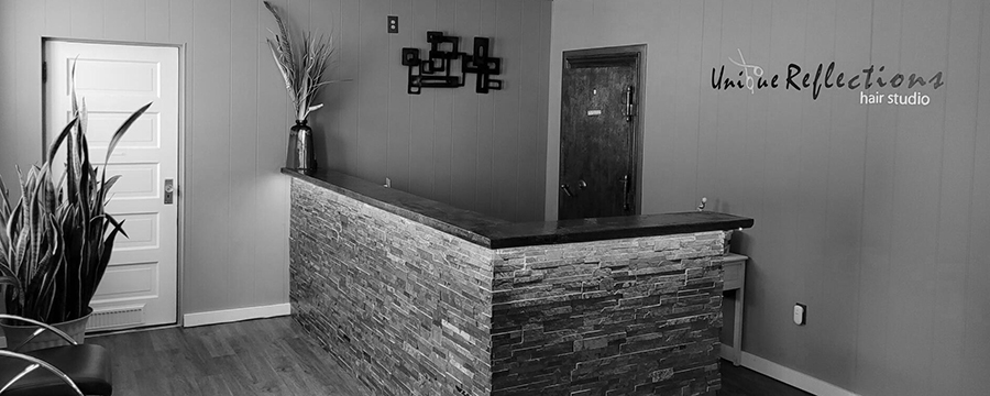 uniqueRHS-BW-desk3
